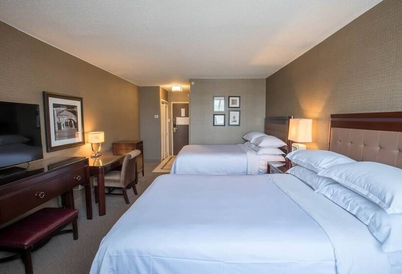 Номер Deluxe, Sheraton Harrisburg Hershey
