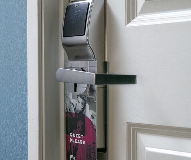 جناح, Dena, Pasadena Los Angeles, A Tribute Portfolio