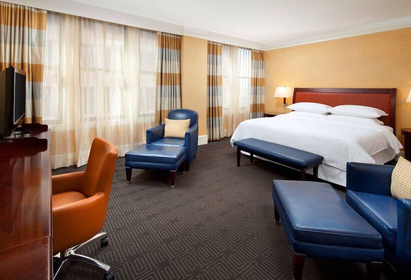 غرفة كلوب, The Gunter Hotel San Antonio Riverwalk