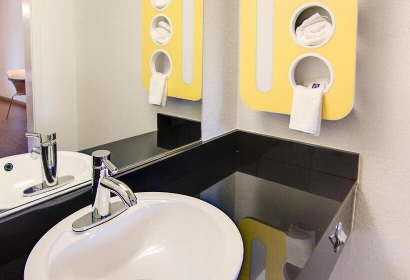 キングサイズベッドのスタンダードルーム, Motel 6 Mount Pleasant, Tx