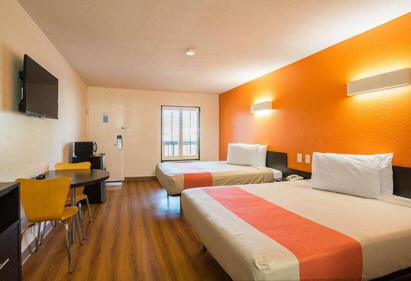 Номер Стандарт, Motel 6savannah, Ga Midtown