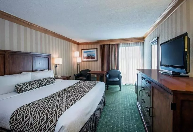 キングサイズベッドのスタンダードルーム, Crowne Plaza Lake Placid, An Ihg