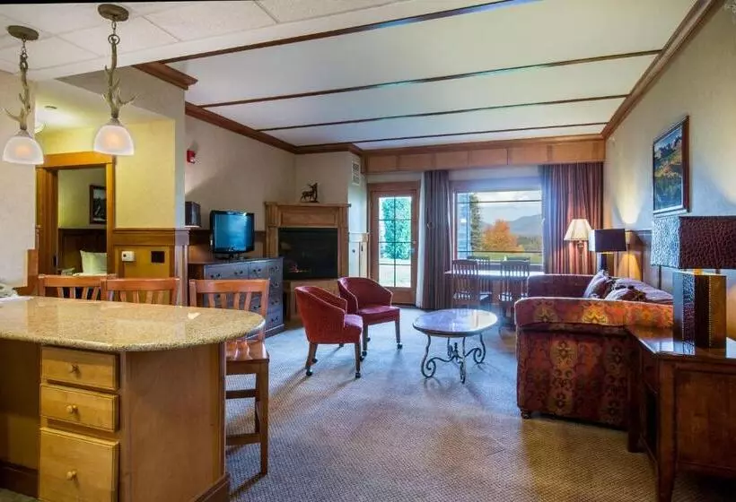 キングサイズベッドのデラックススイート, Crowne Plaza Lake Placid, An Ihg