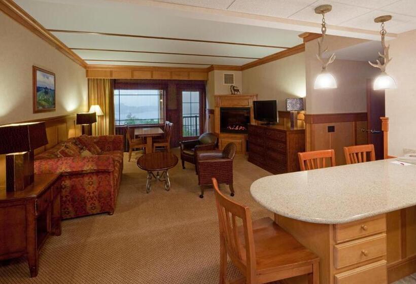 جناح ديلوكس سرير كينج, Crowne Plaza Lake Placid, An Ihg