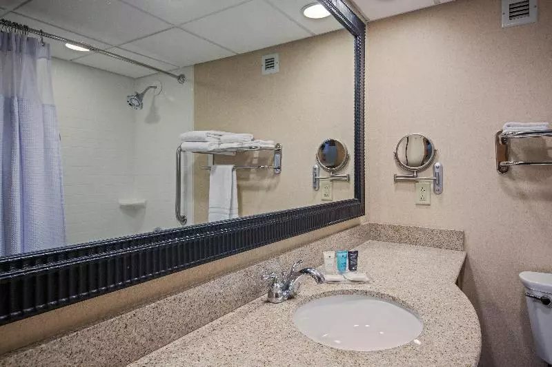 スタンダードルーム, Crowne Plaza Lake Placid, An Ihg