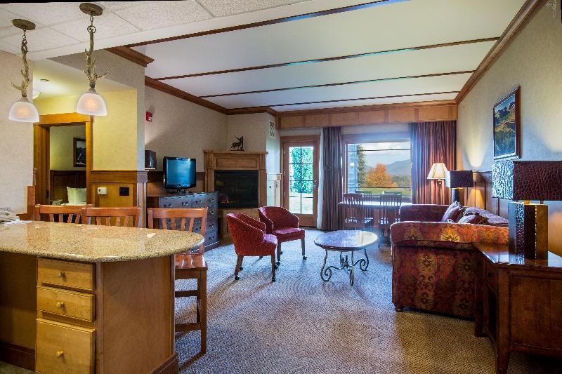 חדר דלוקס עם מיטת קינג, Crowne Plaza Lake Placid, An Ihg