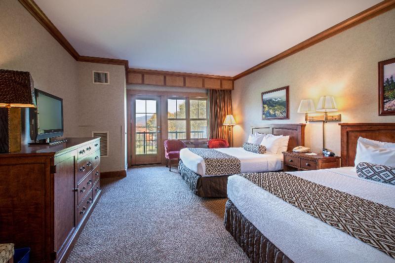 غرفة قياسية مطلّة علي البحيرة, Crowne Plaza Lake Placid, An Ihg