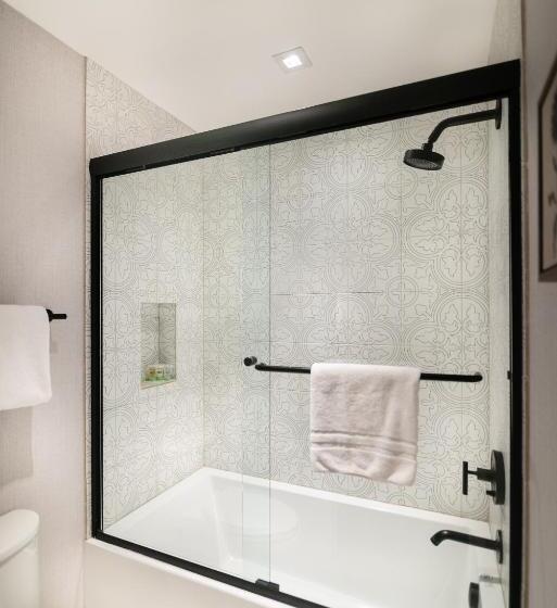 Семейный Номер, Homestead Resort