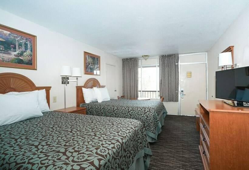 חדר סטנדרט שתי מיטות זוגיות, Days Inn By Wyndham Lake City I 75