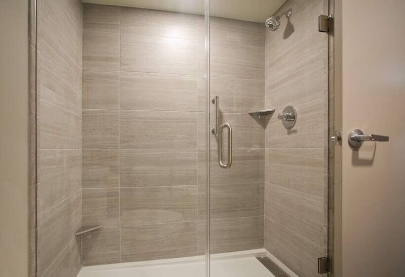 غرفة قياسية سرير مزدوج, Doubletree By Hilton Chico