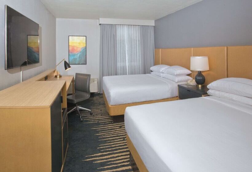 غرفه قياسيه سريرين مزدوجين, Doubletree By Hilton Chico