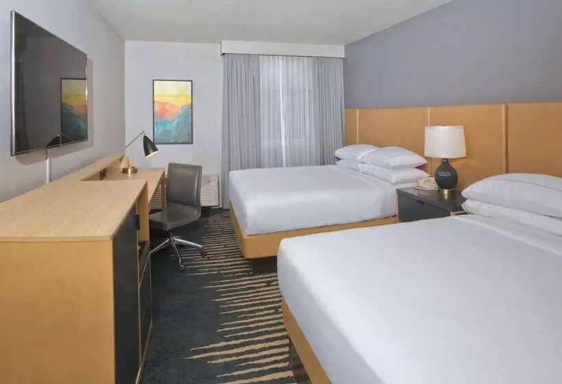 اتاق استاندارد با 2 تخت دوبل, Doubletree By Hilton Chico