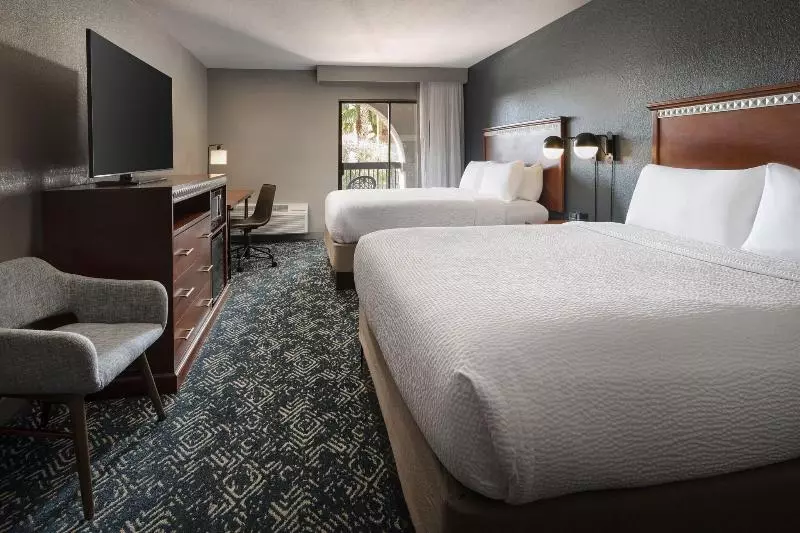 景色の見えるデラックスルーム, Four Points By Sheraton Tucson Airport