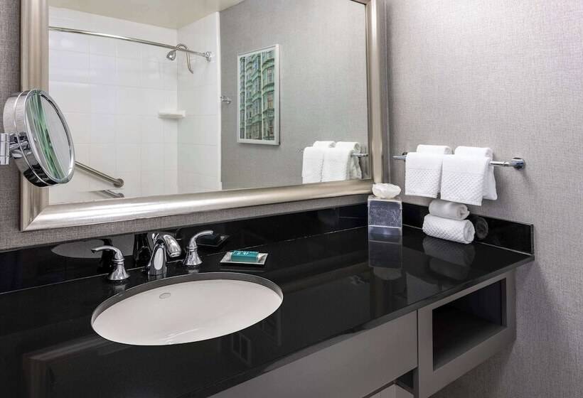 غرفة ديلوكس ذات إطلالة, Hilton San Francisco Financial District