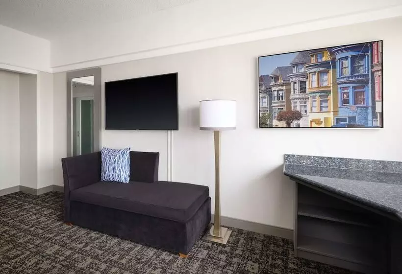 اتاق لوکس با چشم‌انداز, Hilton San Francisco Financial District