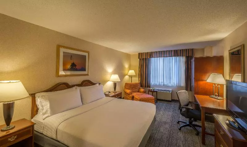 身障者適用キングサイズベッドルーム, Holiday Inn Arlington At Ballston, An Ihg