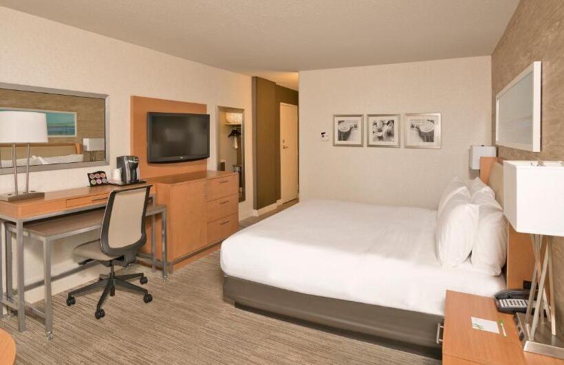 Номер Стандарт Кровать Кинг Адаптированный для Инвалидов, Holiday Inn Washington Central/white House, An Ihg