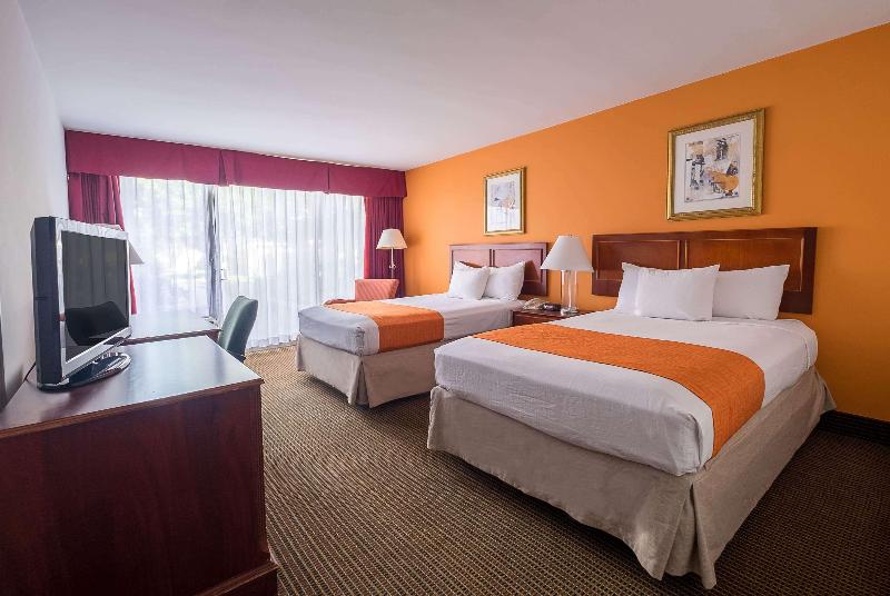 Номер Стандарт, Howard Johnson By Wyndham Fullerton/anaheim Conference Cntr
