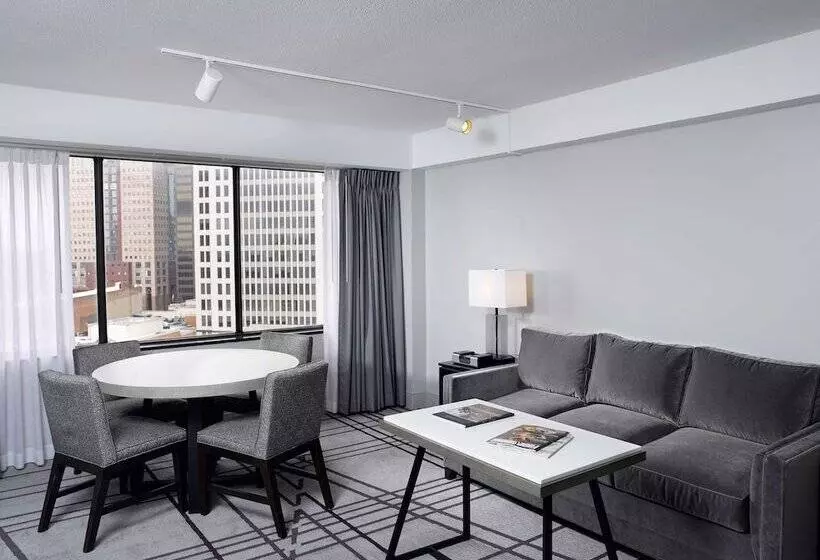 エクゼクティブスイート, Hyatt Regency Louisville