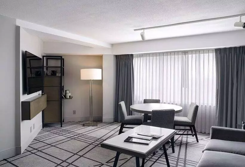 エクゼクティブスイート, Hyatt Regency Louisville