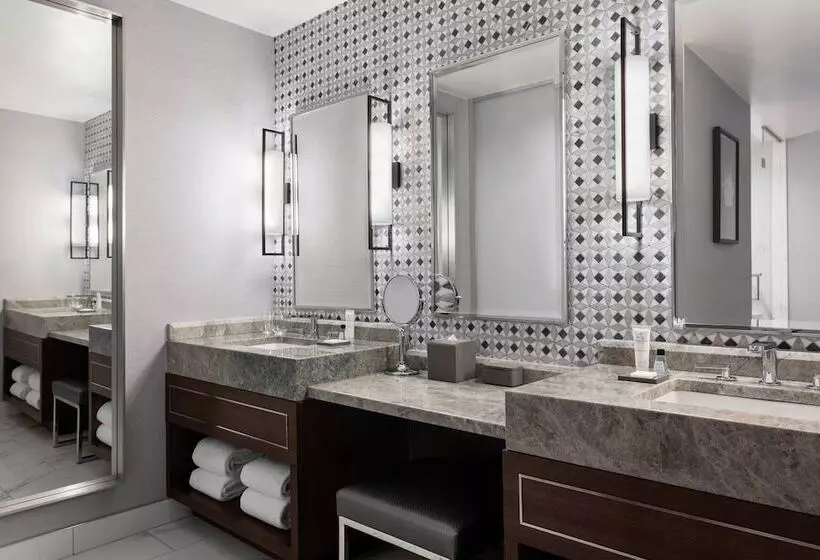 2 Bedroom Suite City View, Jw Marriott New Orleans
