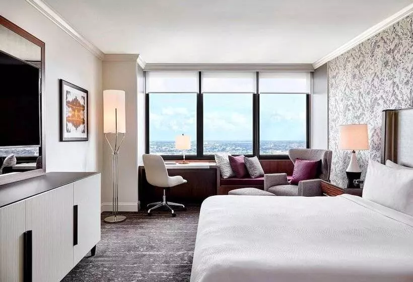 Deluxe-huone Soveltuu Liikuntarajoitteisille, Jw Marriott New Orleans