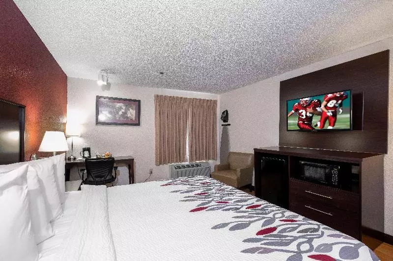 キングサイズベッドのスーペリアルーム, Red Roof Inn Knoxville Central – Papermill Road