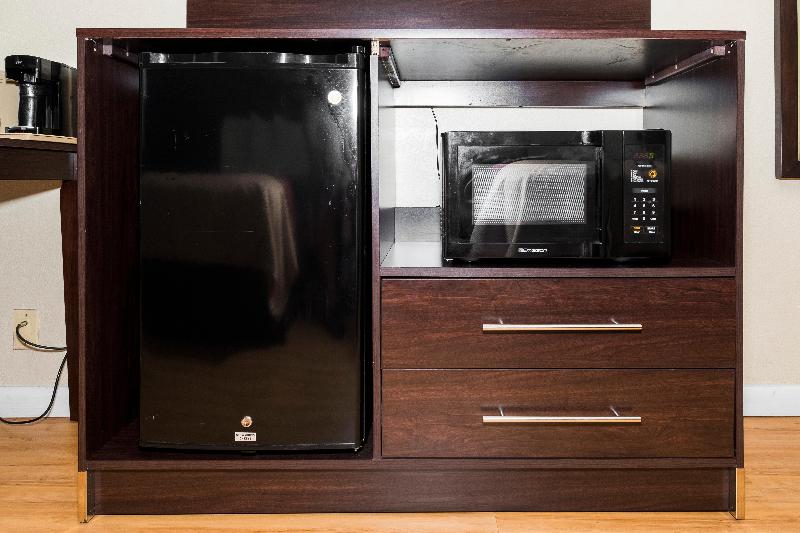 キングサイズベッドのスーペリアルーム, Red Roof Inn Knoxville Central – Papermill Road