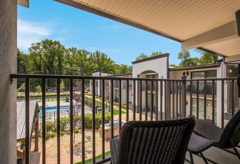 חדר סטנדרט שתי מיטות זוגיות, The Hub Middletown Red Bank  Best Western Signature Collection