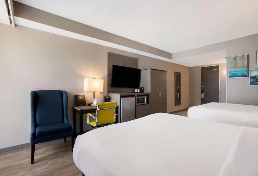 חדר סטנדרט שתי מיטות זוגיות, The Hub Middletown Red Bank  Best Western Signature Collection