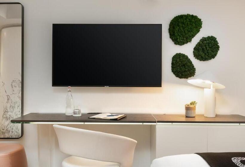 Номер Стандарт, Zena Washington Dc