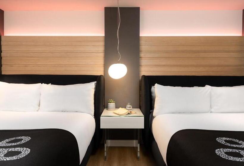 Номер Стандарт Вид на Город, Zena Washington Dc