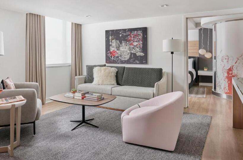 Люкс Кровать Кинг, Zena Washington Dc