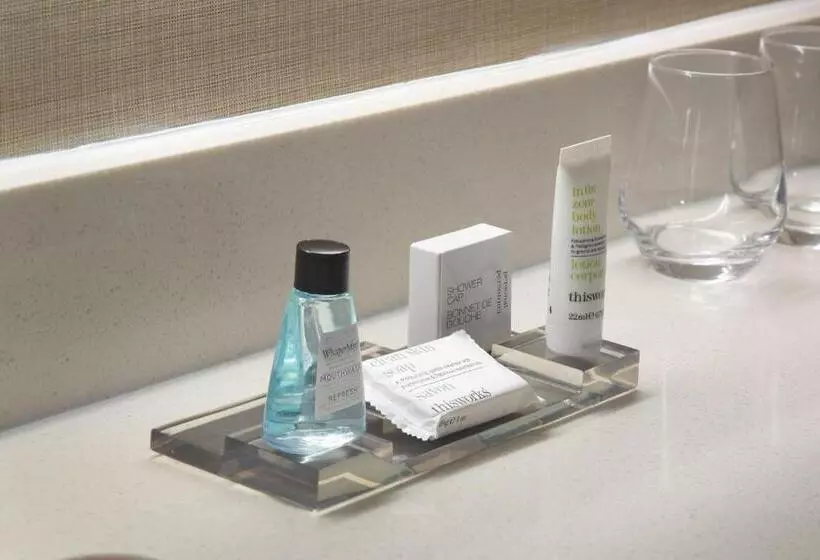 اتاق لوکس با تخت بزرگ, Charlotte Marriott City Center