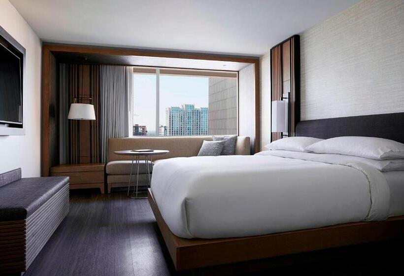 غرفة ديلوكس سرير كينج, Charlotte Marriott City Center