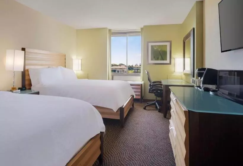 ２ダブルベッドのスタンダードルーム, Holiday Inn San Jose Silicon Valley, An Ihg
