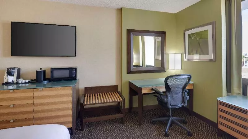 キングサイズベッドのスタンダードルーム, Holiday Inn San Jose Silicon Valley, An Ihg