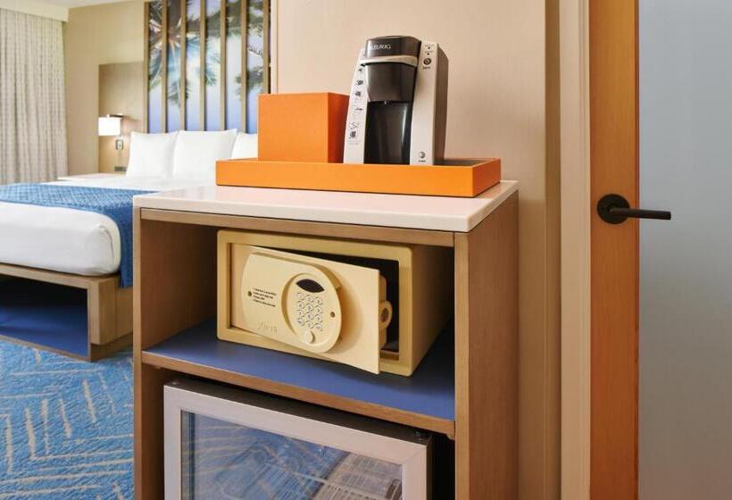 اتاق استاندارد با چشم‌انداز استخر, Kauai Shores