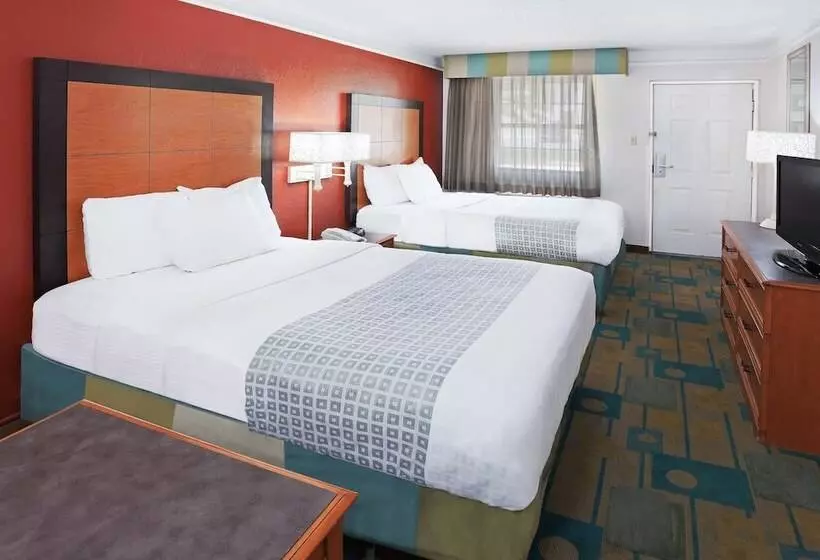 اتاق استاندارد با 2 تخت دوبل, La Quinta Inn By Wyndham Amarillo Midcity