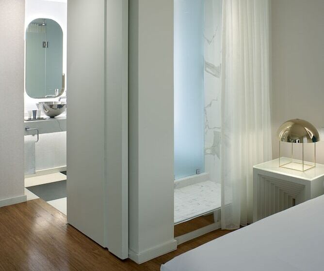 Студия Deluxe, Mondrian Los Angeles In West Hollywood