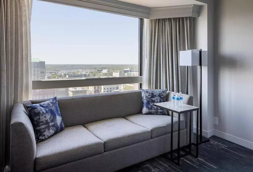 اتاق پرمیوم, Richmond Marriott