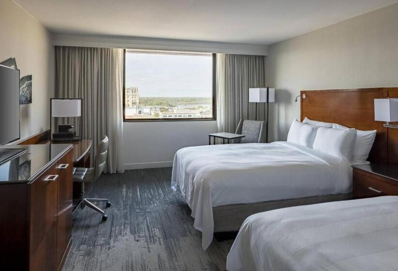 带2个双人床的标准工作室, Richmond Marriott