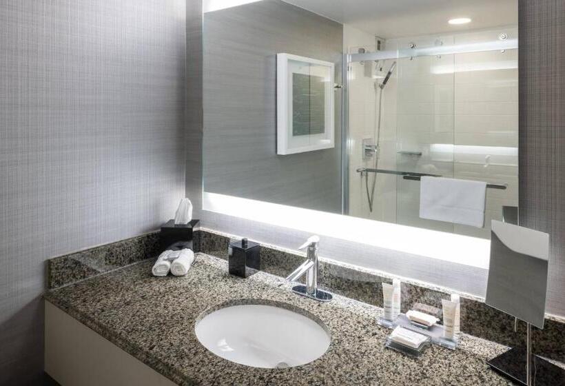 带2个双人床的标准工作室, Richmond Marriott