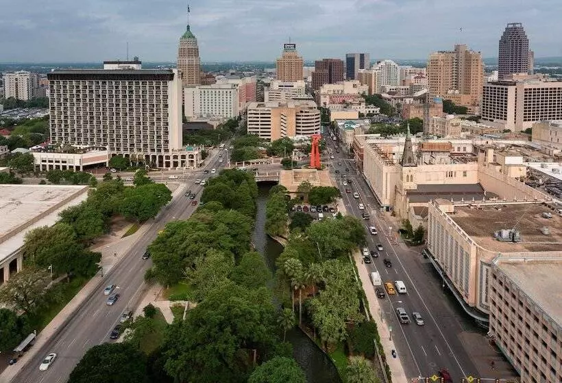 景色の見えるダブルベッドスタンダードルーム, San Antonio Marriott Riverwalk