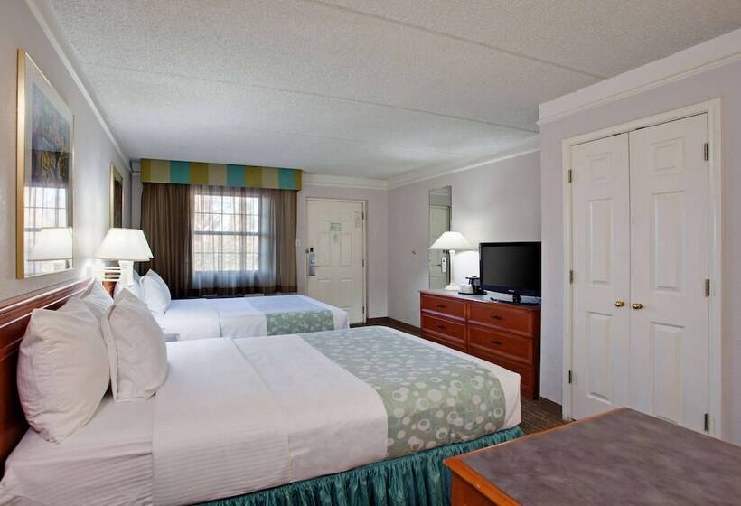 디럭스 룸, Super 8 By Wyndham San Bernardino