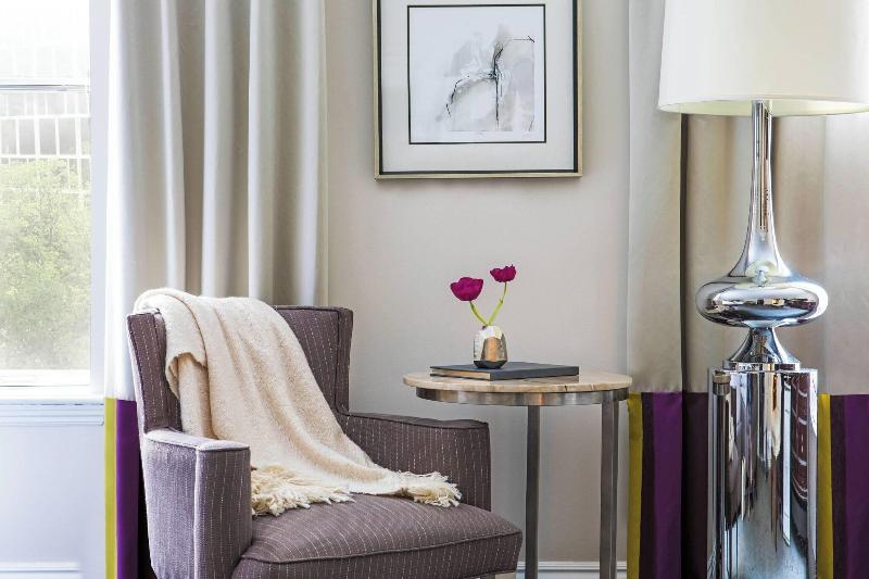 キングサイズベッドのデラックスルーム, The Mayflower Hotel, Autograph Collection