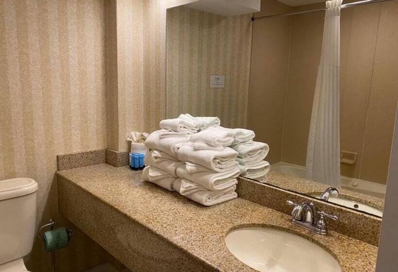 סוויטה, Marine Village Resort