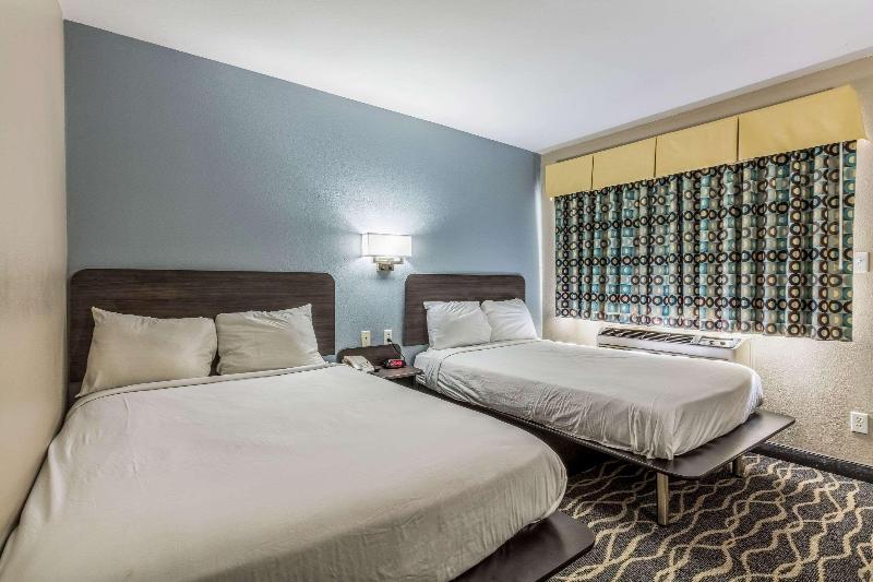 غرفة قياسية, Econo Lodge