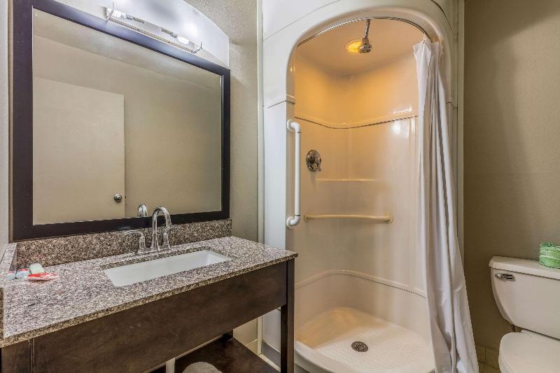 غرفة قياسية, Econo Lodge