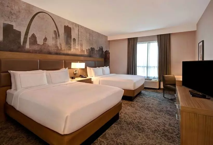 اتاق استاندارد با 2 تخت دوبل, Doubletree By Hilton St. Louis Airport